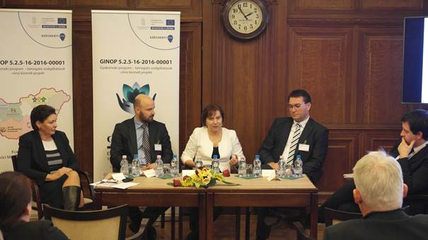 Balás Gábor moderált a Foglalkoztatási programok az Európai Szociális Alap támogatásával című konferencián